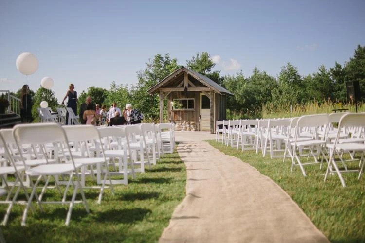 HESSIAN_AISLE_RUNNER
